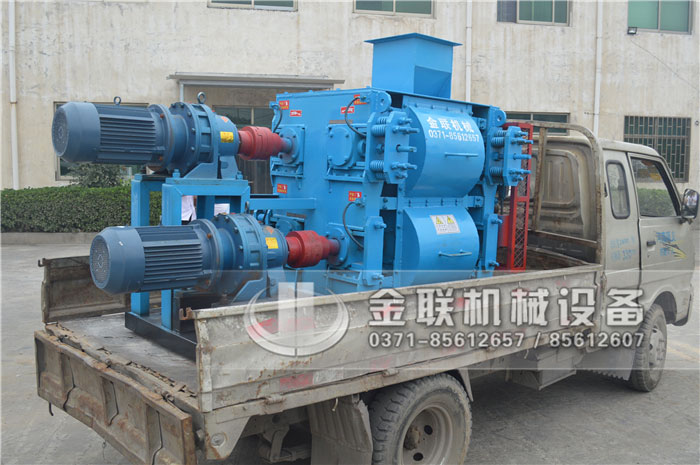 大型四輥制沙機可以處理不同硬度的物料嗎? 大型四輥制沙機可以處理不同硬度的物料嗎?